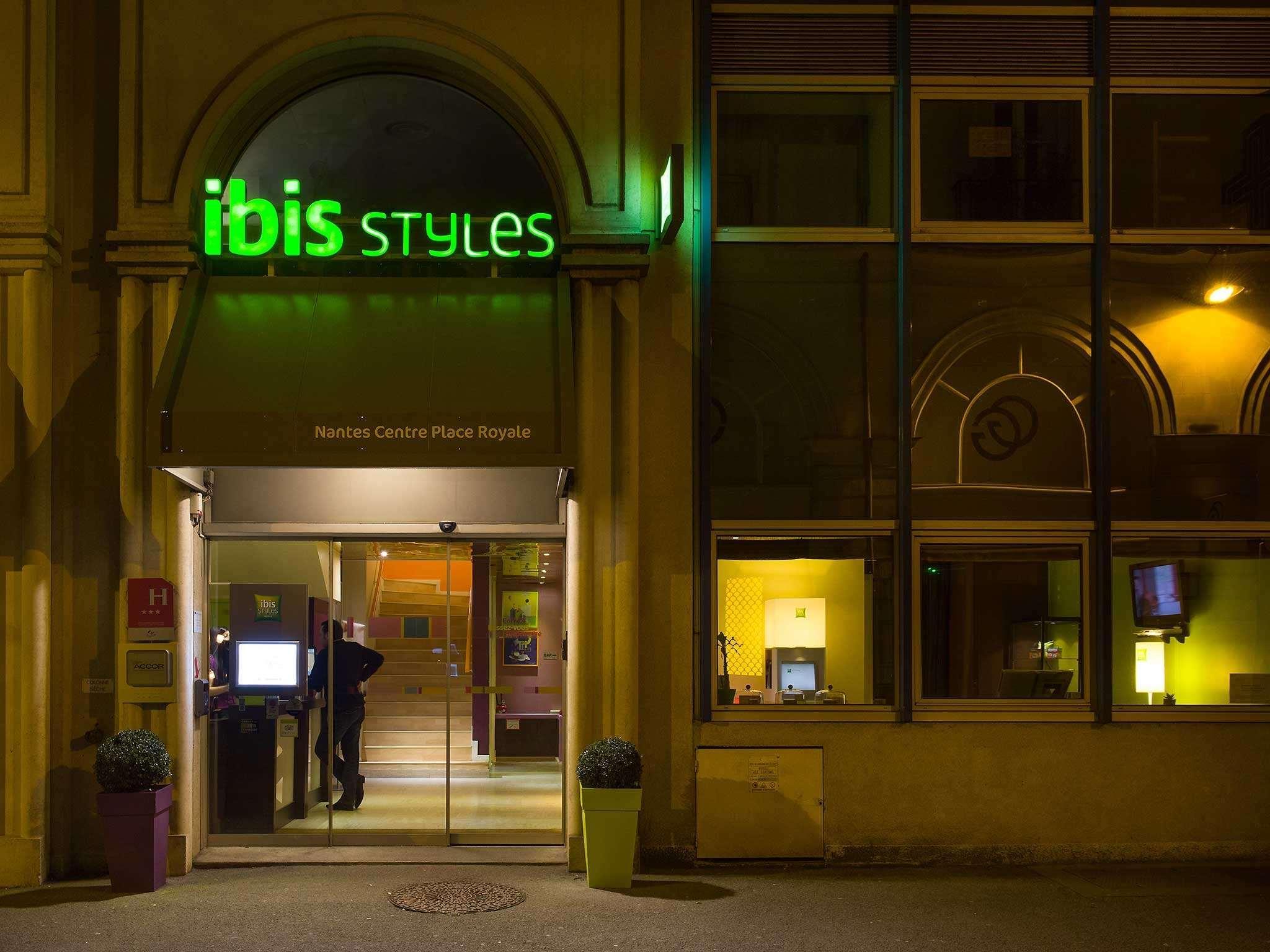 Ibis Styles Nantes Centre Place Royale מראה חיצוני תמונה